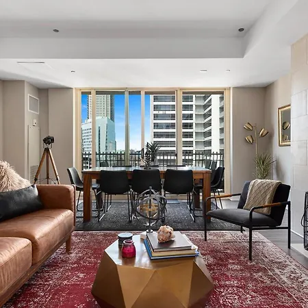 The Bernardin Gold Coast Luxury Apartments Near Magnificent Mile Chicago Exterior photo