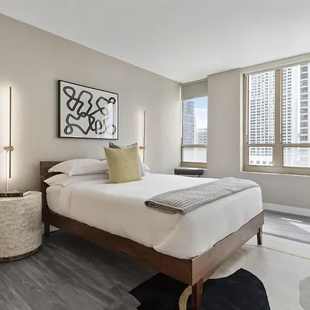 The Bernardin Gold Coast Luxury Apartments Near Magnificent Mile Chicago Exterior photo