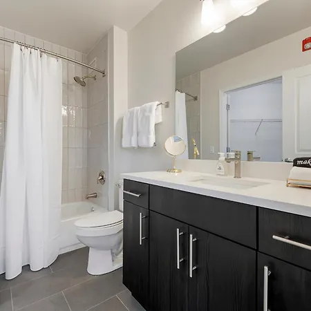 The Bernardin Gold Coast Luxury Apartments Near Magnificent Mile Chicago Exterior photo