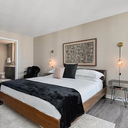 The Bernardin Gold Coast Luxury Apartments Near Magnificent Mile Chicago Exterior photo